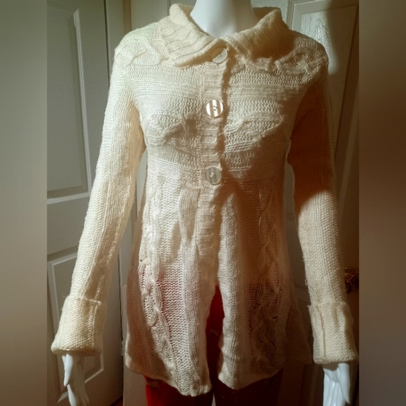 Wet Seal knit sweater - Picture 1 of 2